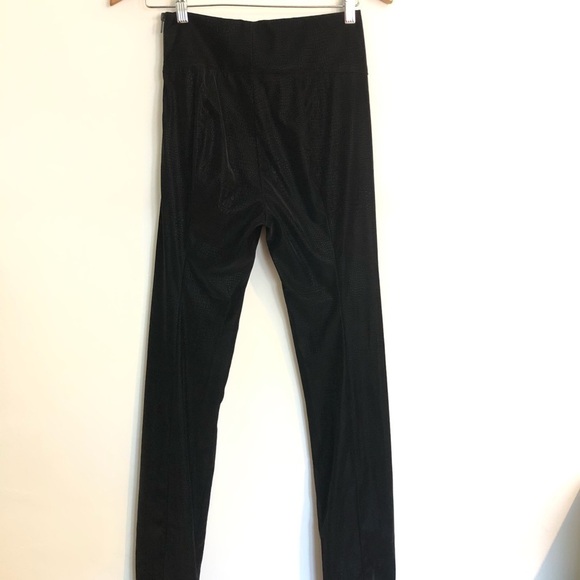 Good American Black Croc Exec Pants 2 - Picture 8 of 11